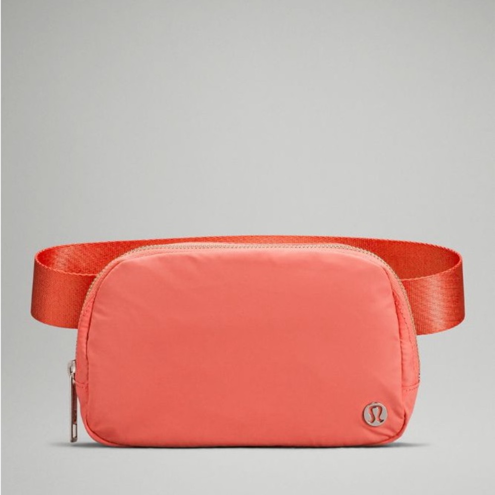 Lululemon Everywhere Belt Bag 1L